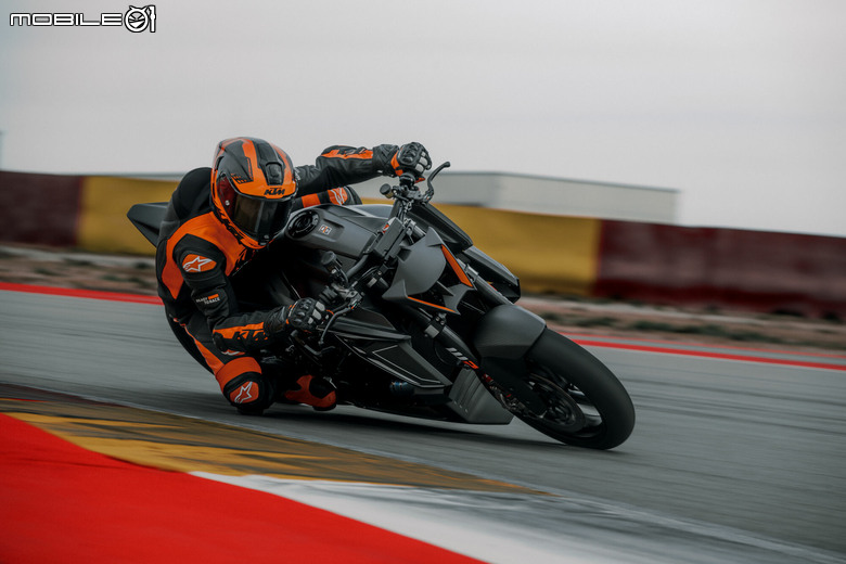 2026 KTM 1390 SUPER DUKE RR / TRACK 震撼登場！賽道版大公爵限量100台