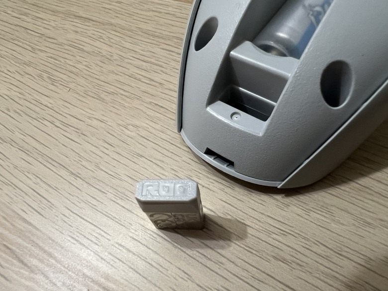 ［輕開箱］ROG IMPACT III 月光白 無線電競滑鼠