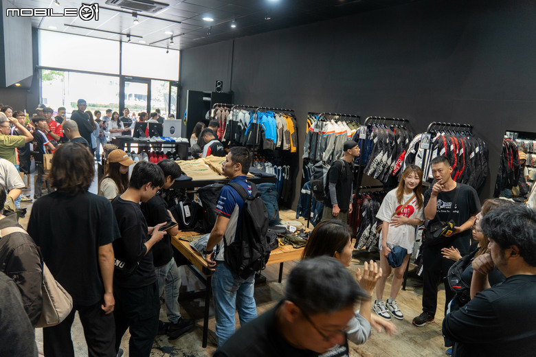 日本國寶級部品 KUSHITANI 台中店盛大開幕，攜手炸彈客黃皓 98 Racing Academy 迎向賽道新篇章