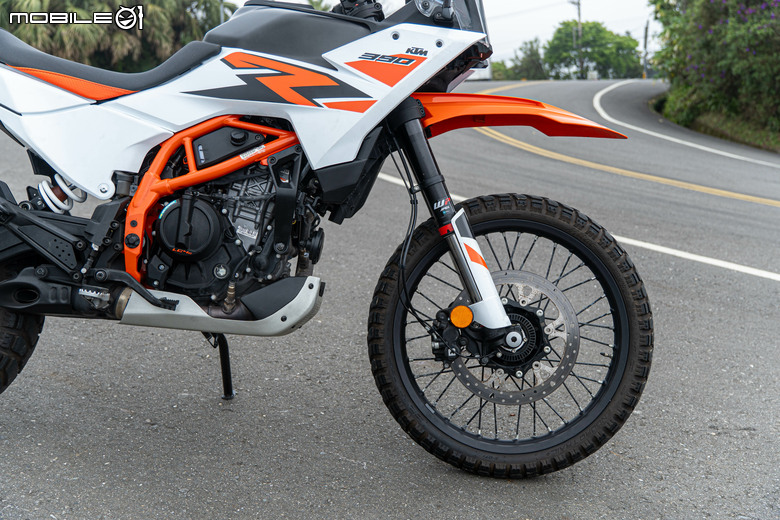點我看大圖 KTM 390 Adventure R 試駕|橘火燎原,笑傲千山!