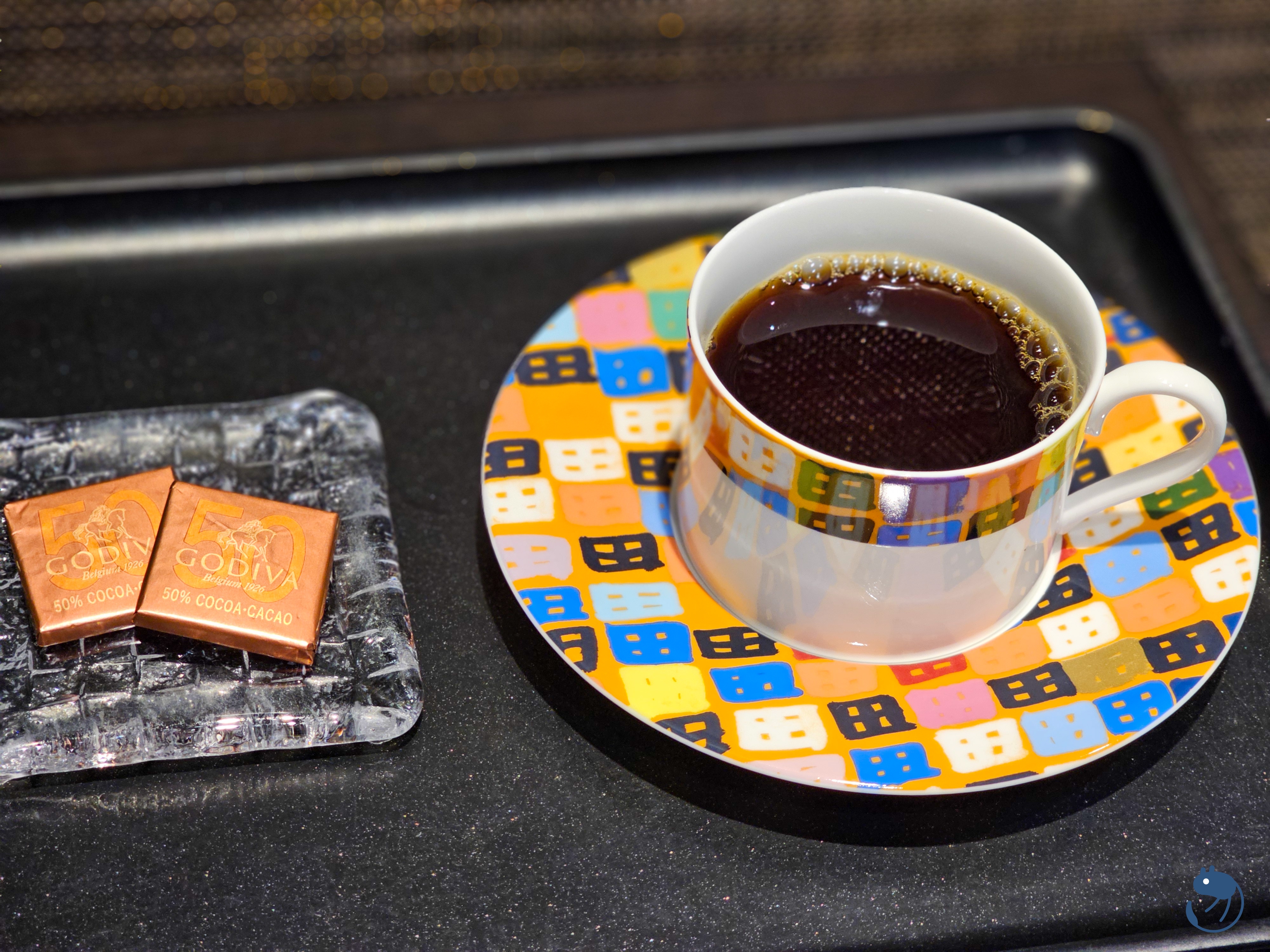 日本-東京|日本航空東京羽田機場頭等貴賓室 First Lounge 體驗紀錄