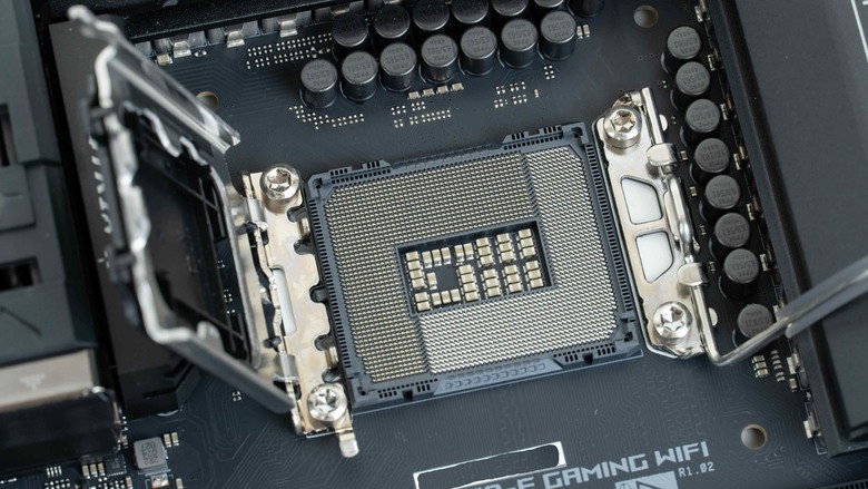 點我看大圖 「評測」Intel Core Ultra 7 270K Plus - IBOT,軟體免費提升 FPS 的黑科技?!