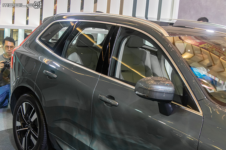 【採訪】Volvo XC60 二次小改款正式登台，三車型、239萬元起！