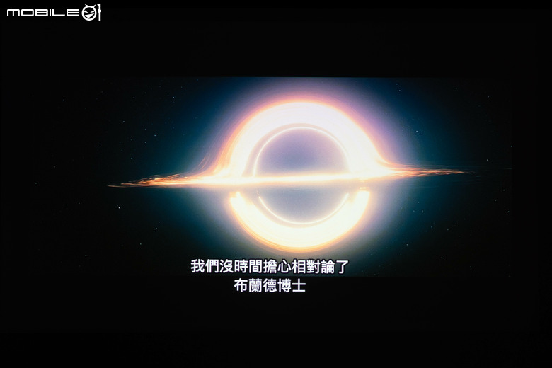 BenQ GV32 投影機開箱試用 以小巧可愛身形投放真實色彩畫面