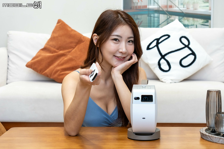 BenQ GV32 投影機開箱試用 以小巧可愛身形投放真實色彩畫面