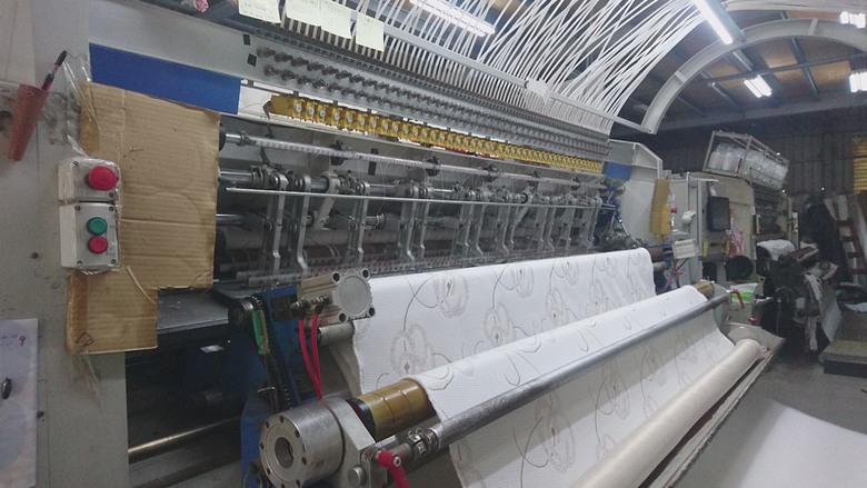 【開箱】MIT 床墊工廠「二度焠火」獨立筒？品牌床墊代工源頭！可以拉開看內材的台南床墊門市｜歐寶床墊