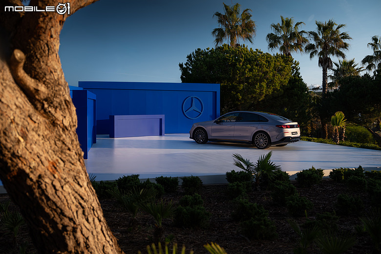全新Mercedes-Benz純電C-Class葡萄牙直擊|近800公里續航,質感更勝以往!