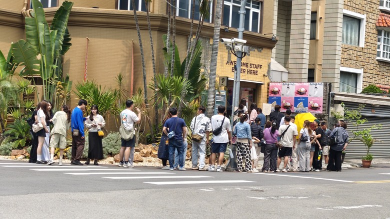 我們家的兩天一夜中部之旅 - 九九峰動物樂園 / 台中林酒店 / 三山燒肉 / 不二糕餅 / 國家漫畫博物館 /Coffee Stopover