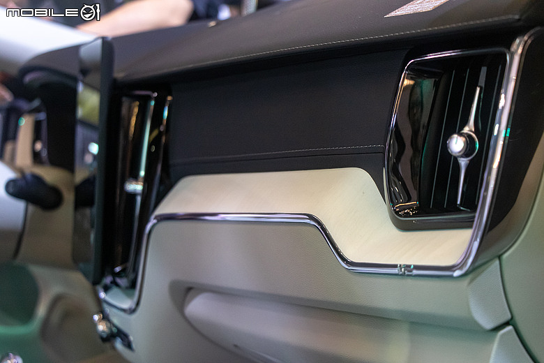 【採訪】Volvo XC60 二次小改款正式登台，三車型、239萬元起！