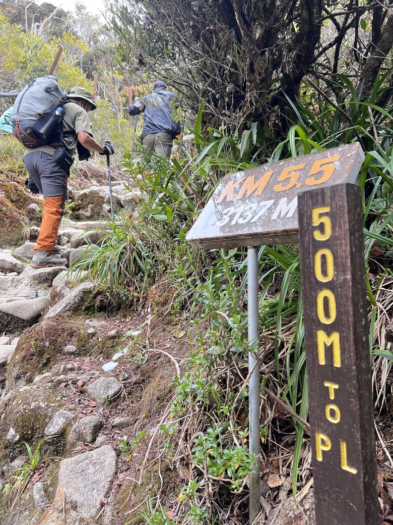 一神, 二玉, 三富士山~ 1,2,3準備出國去爬山 ! 3,2,1 自我挑戰好得意 !