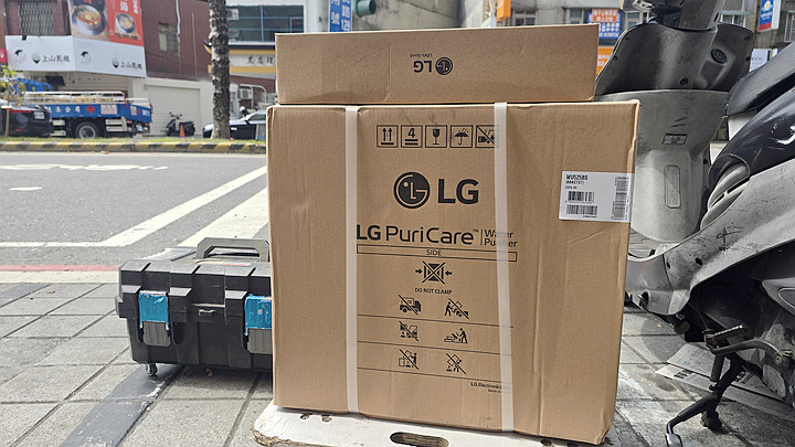 (體驗分享) 水，喝水，喝好水，LG PuriCare WU525BS 廚下型冰溫熱飲水機，讓你每天都喝到好水
