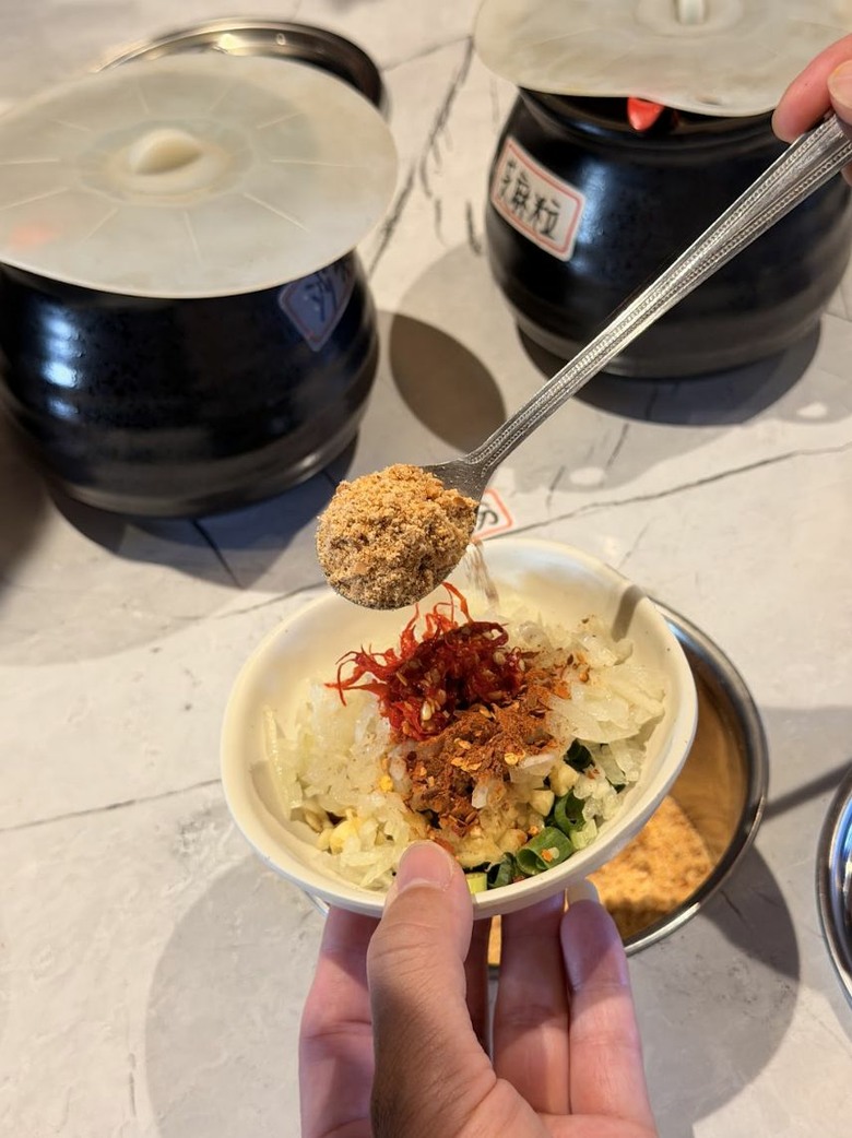 屏東火鍋一條街必吃|九街吊鍋紅蟳薑母鴨+胡椒豬肚鴛鴦鍋也太猛|私房肉燥飯超有誠意