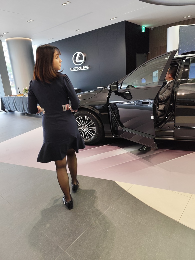 2026 LEXUS ES300H 新車展間直擊!!