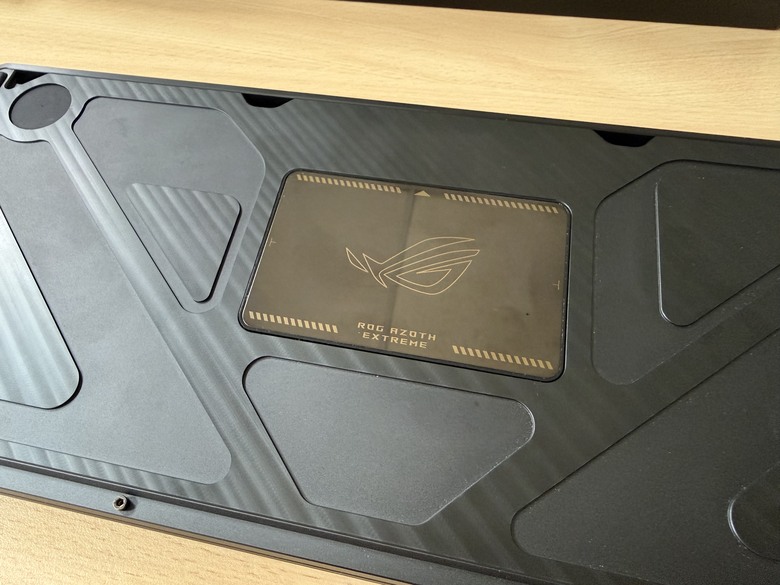 【開箱】ROG Azoth Extreme滿分鍵盤
