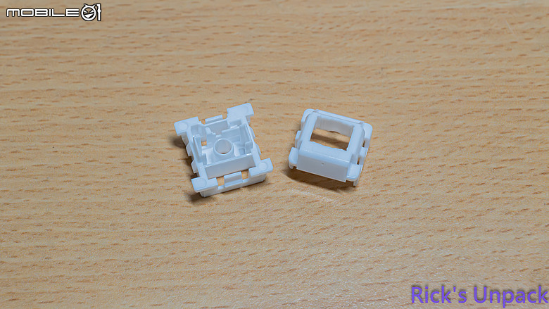 【開箱】磁軸機械軸雙重並行 | Glorious GMMK 3 HE 75 WHITE