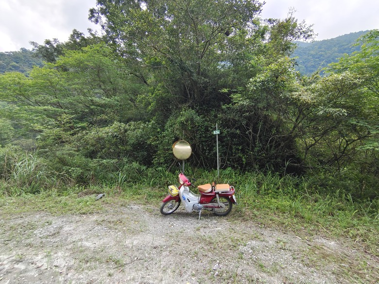 背著書包去越野－－武荖坑林道信大水泥大白山礦路