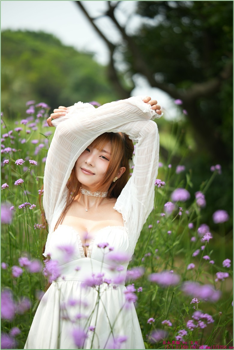 【 一言難盡 -- 言兒 】拍仙女棒快門壓光，閃燈壓得了日光但壓不住走光