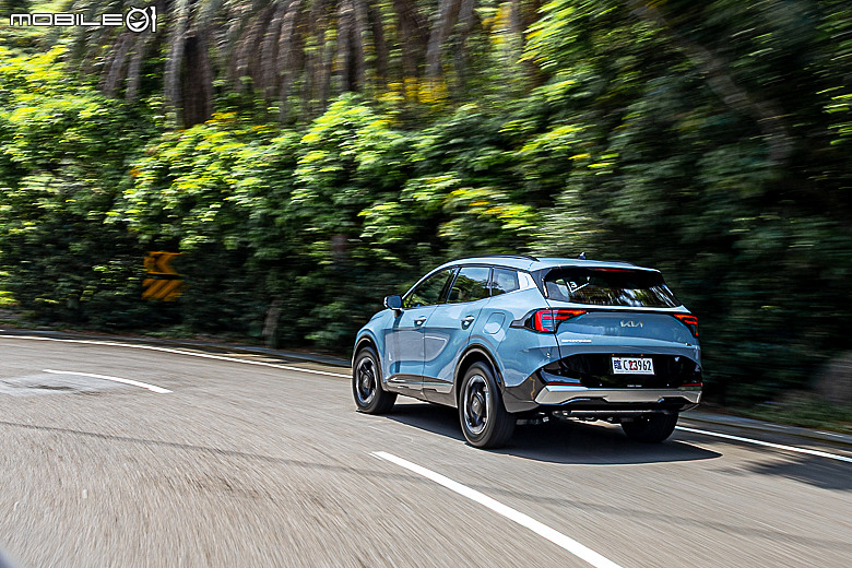 Kia 小改款 Sportage 1.6 Turbo-Hybrid 試駕報導｜渦輪油電初登場，動力油耗大躍進！