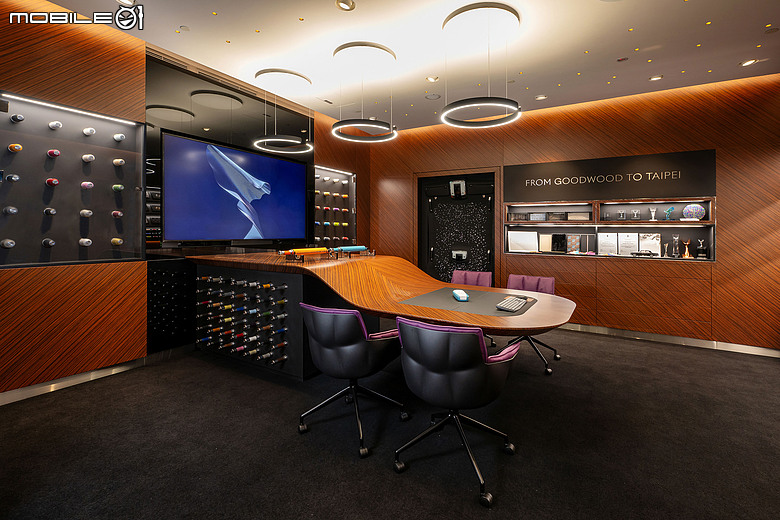 【採訪】Rolls-Royce 台北展示中心華麗再啟,打造充滿精品店氛圍感的沉浸式展示中心!