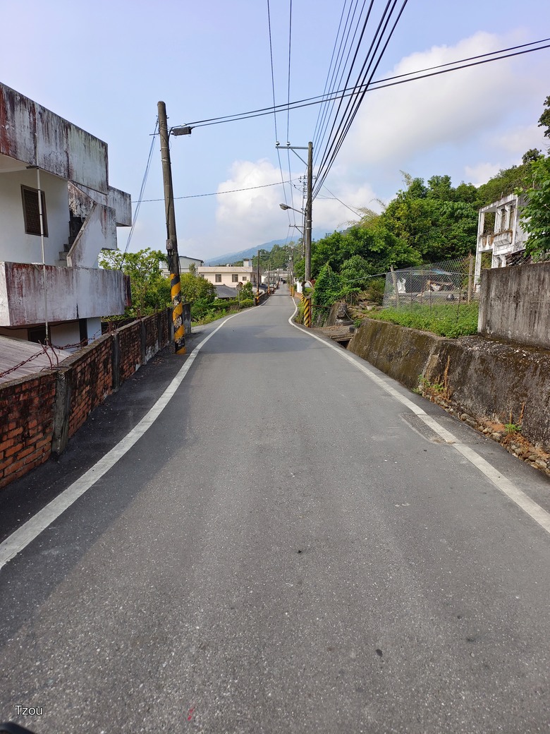 Muhai Ludun 山上的路－卓溪山林環繞路與橫斷海岸山脈二部曲