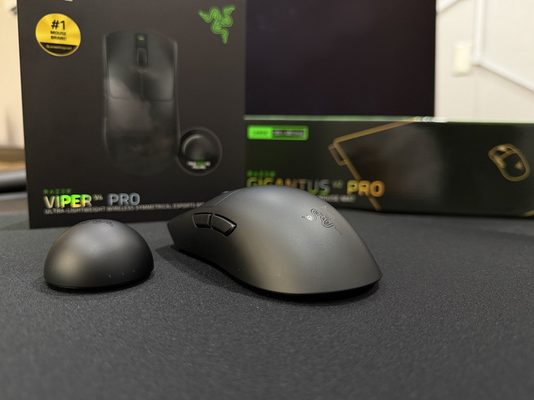 點我看大圖 【開箱|心得】世一中和世一步聯手參與研發的世一鼠|Razer Viper V4 Pro + Razer Gigantus V2 Pro