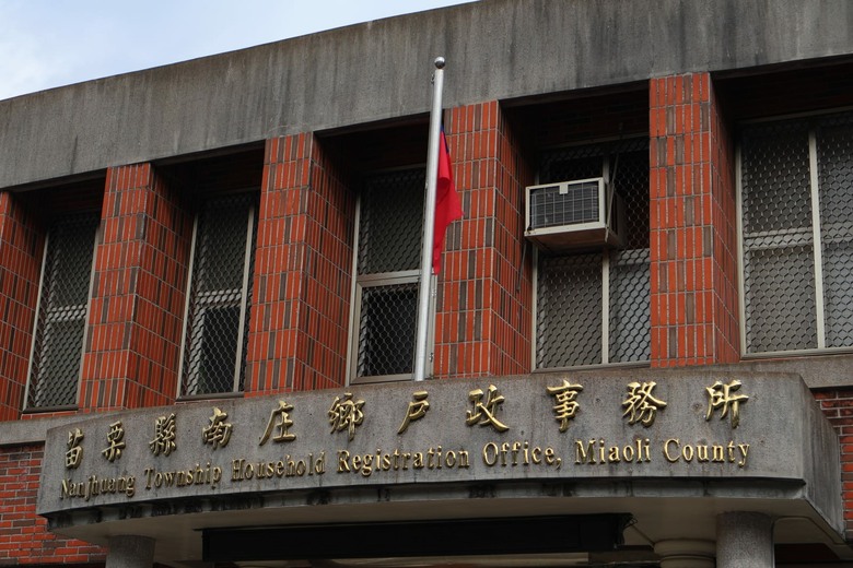 點我看大圖 【遊記】在台灣逛過了許多「老街」,所以這次要出國逛「老街」,南庄老街、十三間老街 - 大漠國渡