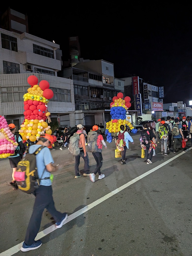 點我看大圖 2026 進香大白 白沙媽進香 地表最強的散步之旅 熱血熬夜12小時