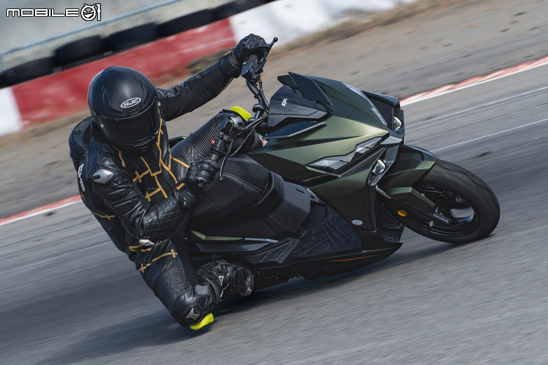 《 紙上對決》KYMCO G7 vs. SYM DRGBT｜國產雙雄各有所長，白牌機皇勝負難分！