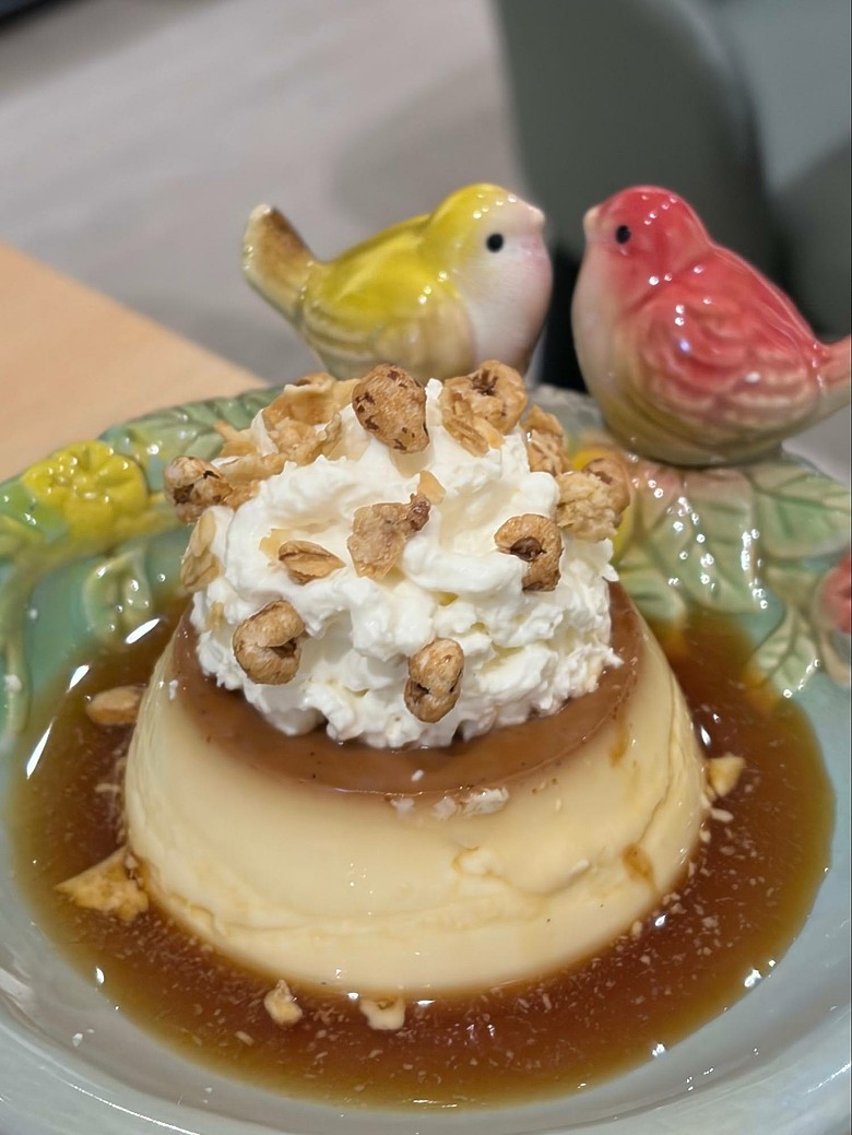 台北士林美食】花嶼輕食館必吃！北海道干貝麵疙瘩＋剝皮辣椒雞麵