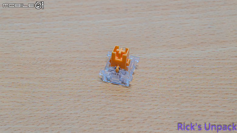 【開箱】磁軸機械軸雙重並行 | Glorious GMMK 3 HE 75 WHITE