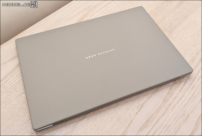 UX3607OA / UX3407QA開箱+比一比