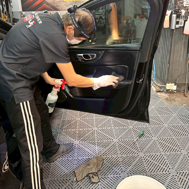 狗毛車變新車！台南內裝清洗＋特殊狗毛處理