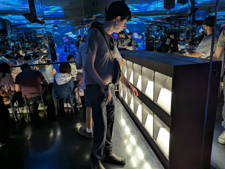 【不是遊記 - 20】 東京的浮華虛幻與潮流藝術--麻布台之丘、TeamLab及SKY CAFE