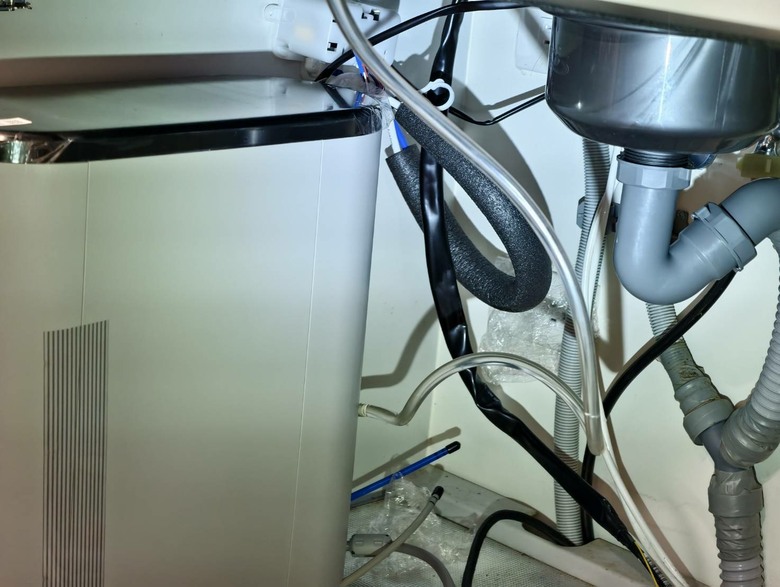嚴謹四重過濾工序，LG PuriCare&trade; 淨水 Bar 廚下型冰溫熱飲水機，提供優異且安全的飲用品質