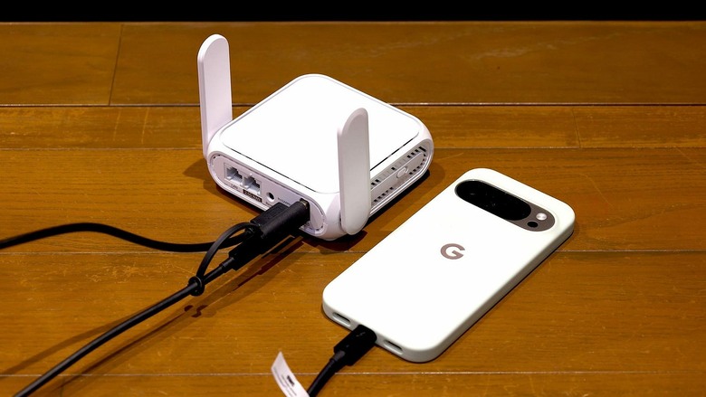 點我看大圖 USB-C 供電的路由器 ASUS RT-BE3600 Go 隨身攜帶 WiFi 7