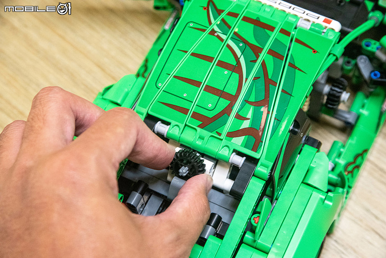 樂高LEGO新品開箱｜從超跑、越野車到F1，九款新車一次奉上！