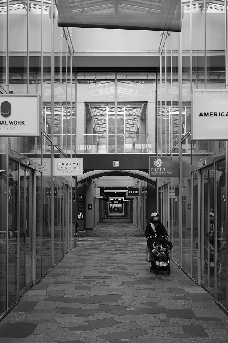 [分享] 當旅遊照少了色彩(下) — Leica M10