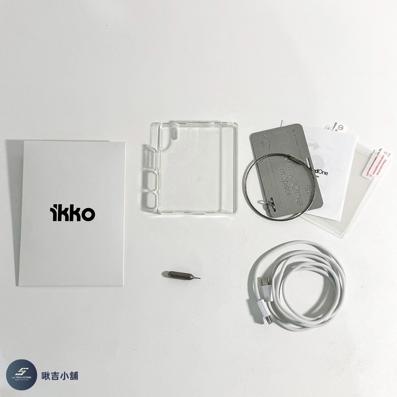 這真的是手機？小到我以為是玩具…｜開箱 iKKO Mind One Pro