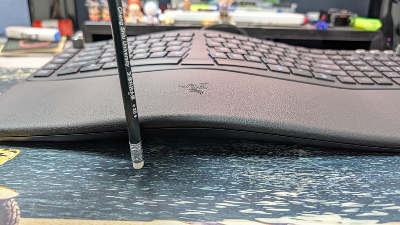 Razer Pro Type Ergo 人體工學鍵盤 開箱