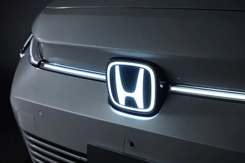 Honda 第四代 Insight 純電亮相 535 公里續航成跨界休旅！