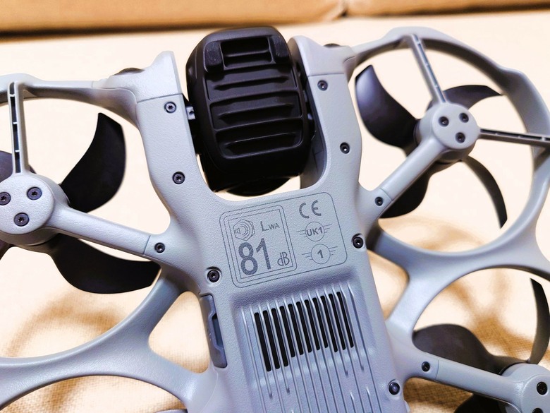 【開箱】DJI Avata360 全景穿越機 簡易開箱