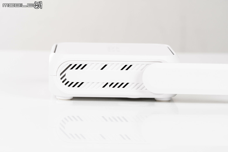 ASUS RT-BE58 Go 雙頻迷你路由器開箱 輕巧身形讓外出辦公也能架構安全私人網路