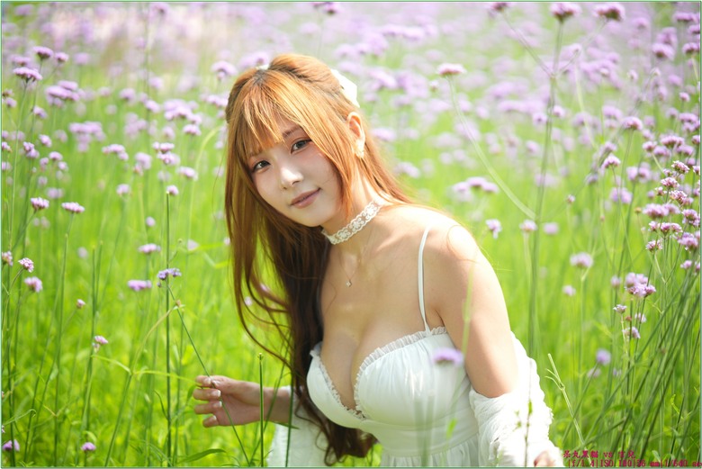 【 一言難盡 -- 言兒 】拍仙女棒快門壓光，閃燈壓得了日光但壓不住走光