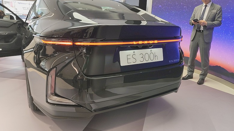 2026 LEXUS ES300H 新車展間直擊!!