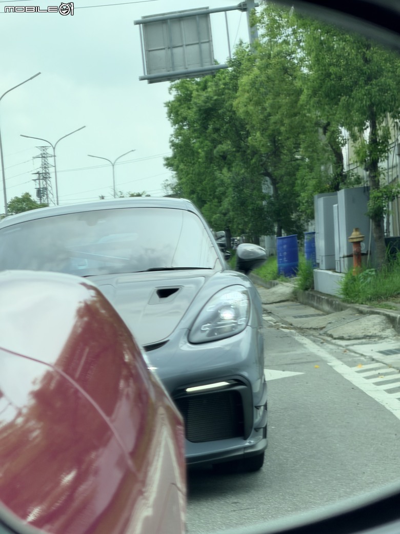 保時捷客製腕錶 × 性能猛獸鑑賞會