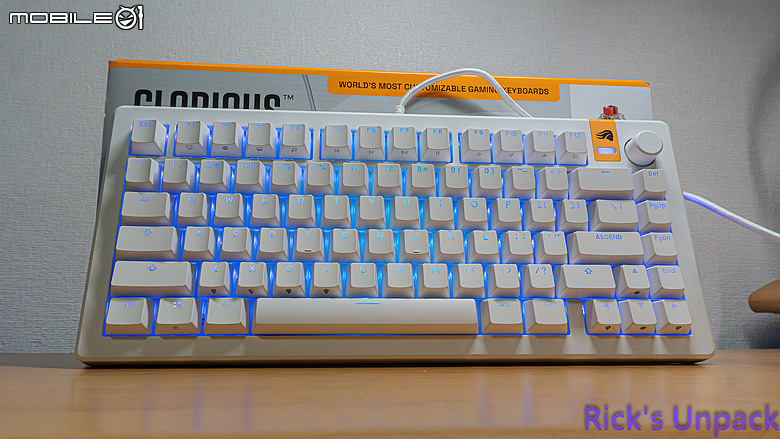 【開箱】磁軸機械軸雙重並行 | Glorious GMMK 3 HE 75 WHITE