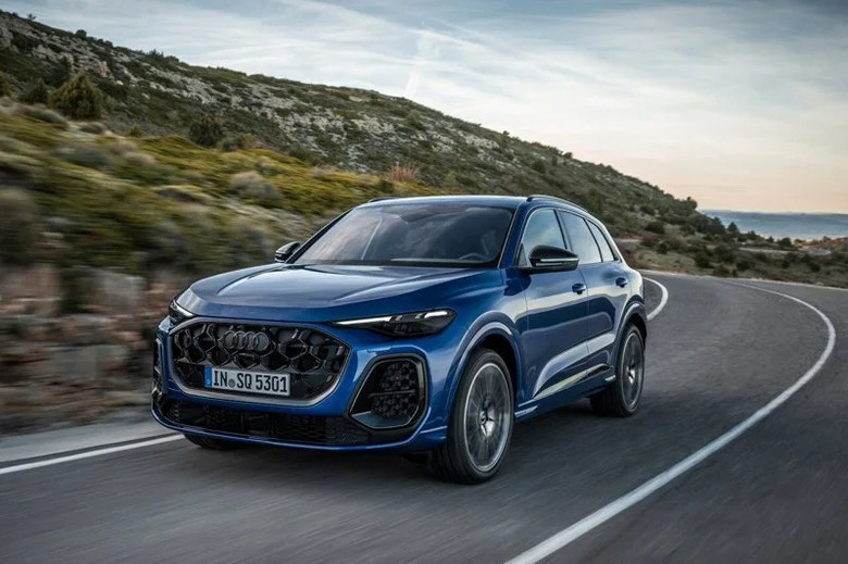 Audi RSQ5首度現身,最強插電式油電動力上看640hp最大馬力