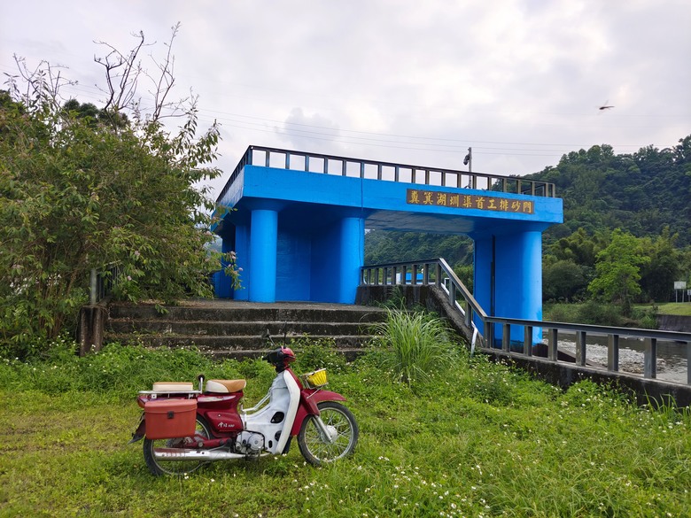 背著書包去越野－－武荖坑林道信大水泥大白山礦路