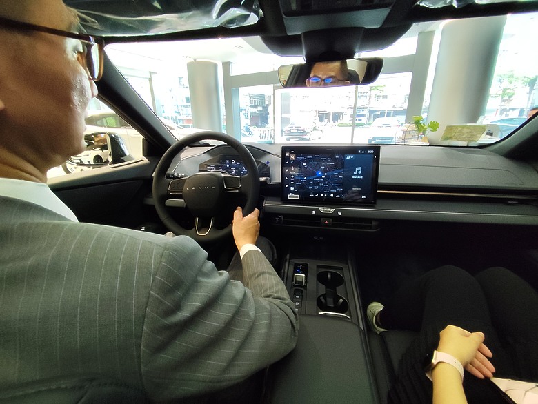 2026 LEXUS ES300H 新車展間直擊!!