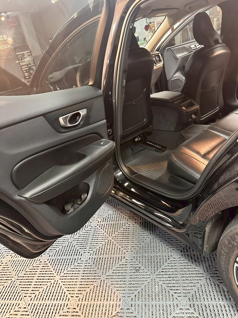 狗毛車變新車！台南內裝清洗＋特殊狗毛處理